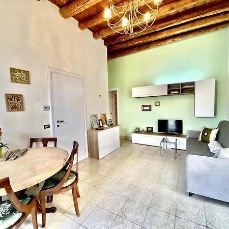 Apartamento Zona Fiera A 10 Minuti Dal Centro Con Parcheggio Verona Exterior foto