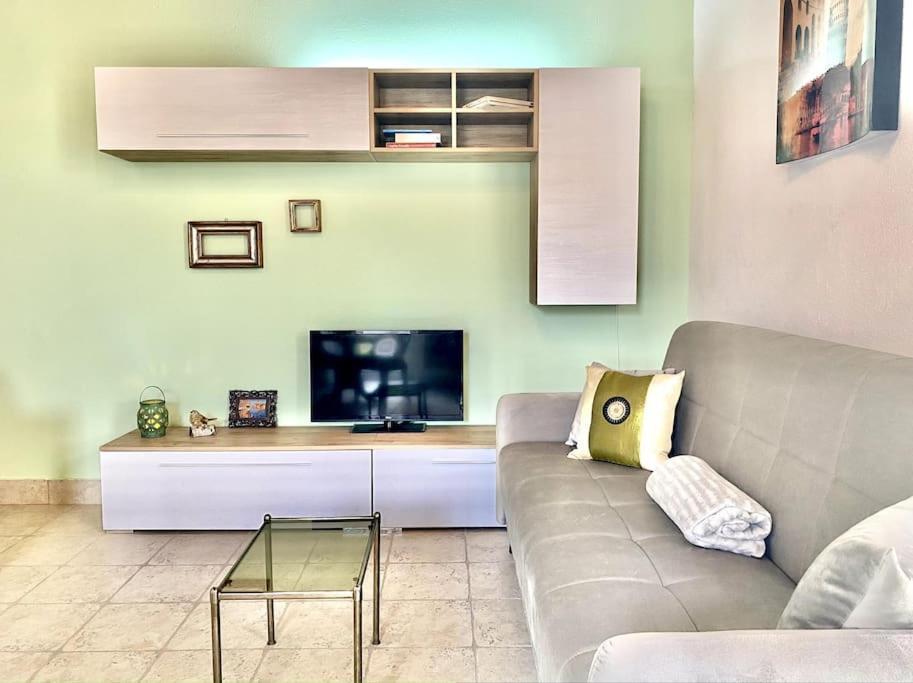 Apartamento Zona Fiera A 10 Minuti Dal Centro Con Parcheggio Verona Exterior foto